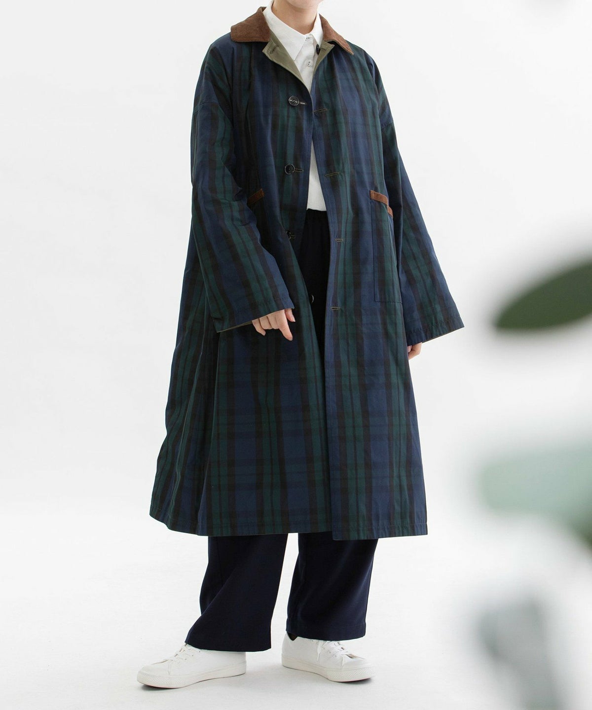 モデル身長：167cm（ウラ面）