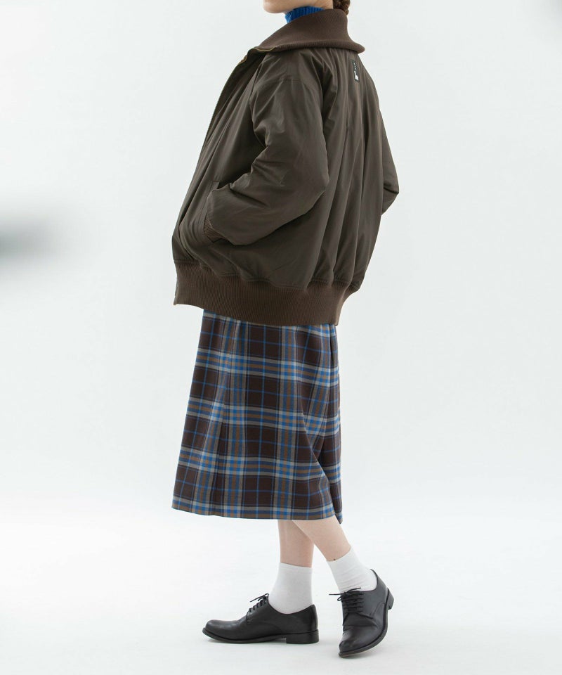 モデル身長：167cmｖ（ウラ面）