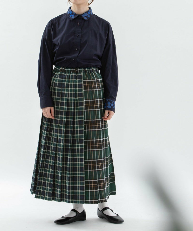 モデル身長：160cm（ダークグリーン）