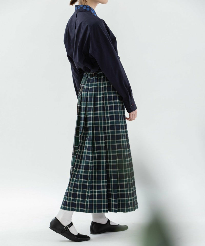 モデル身長：160cm（ダークグリーン）