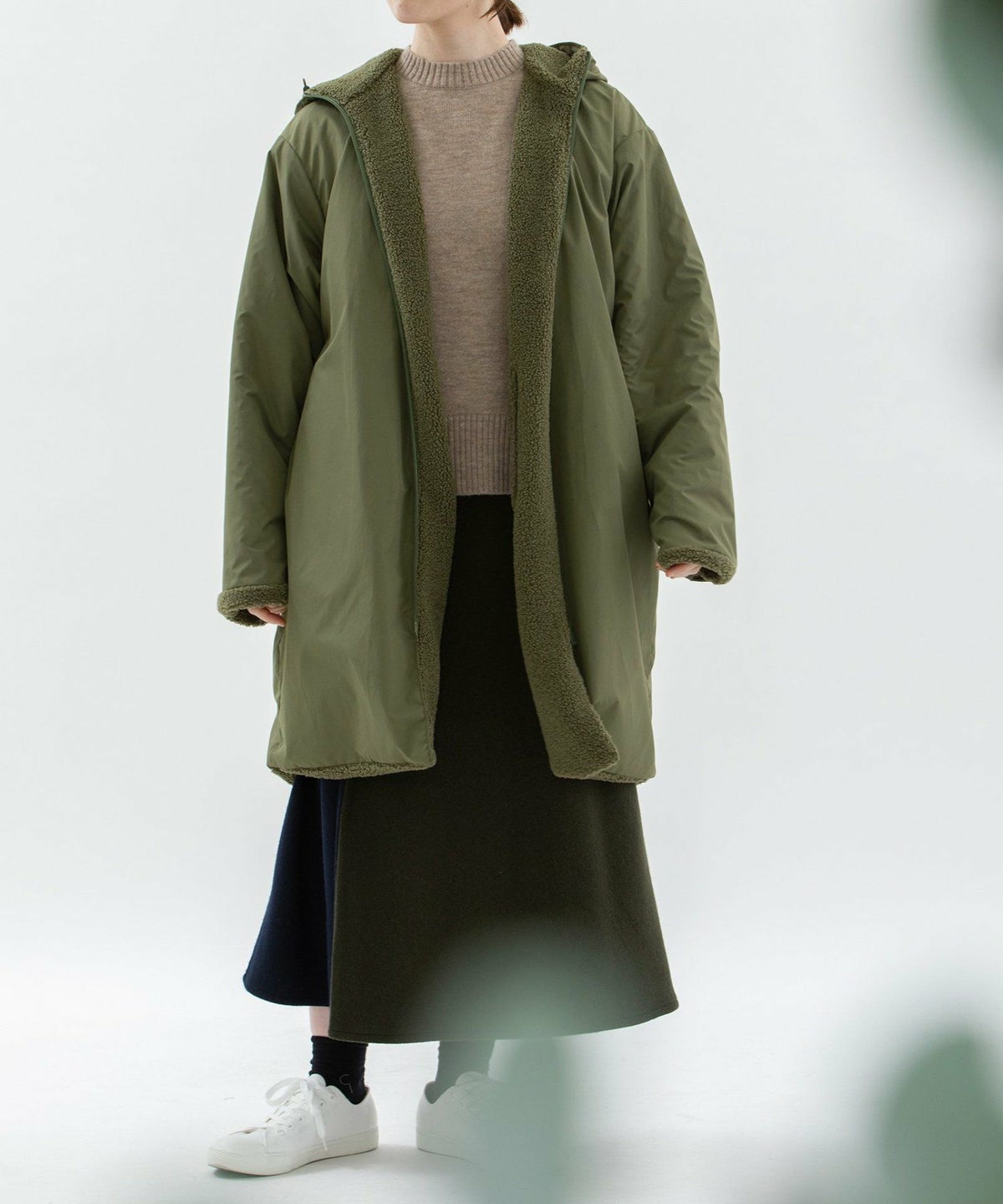 モデル身長：160cm(ウラ面：ナイロン)