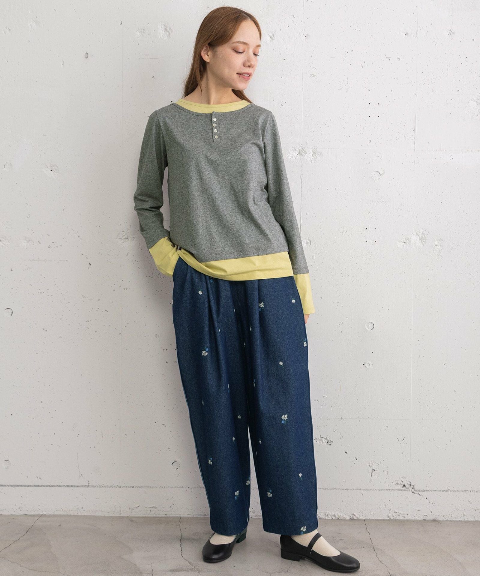 PRE SALE＞フラワー刺繍タックパンツ | COO ONLINE