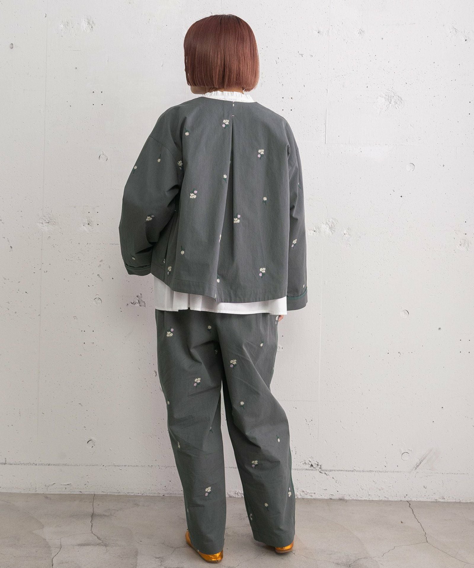 フラワー刺繍タックパンツ | COO ONLINE