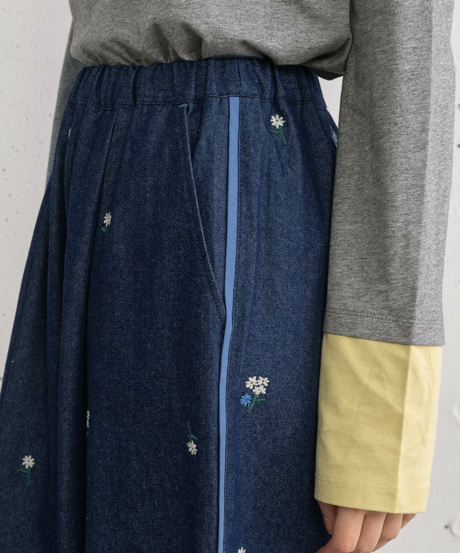 フラワー刺繍タックパンツ | COO ONLINE