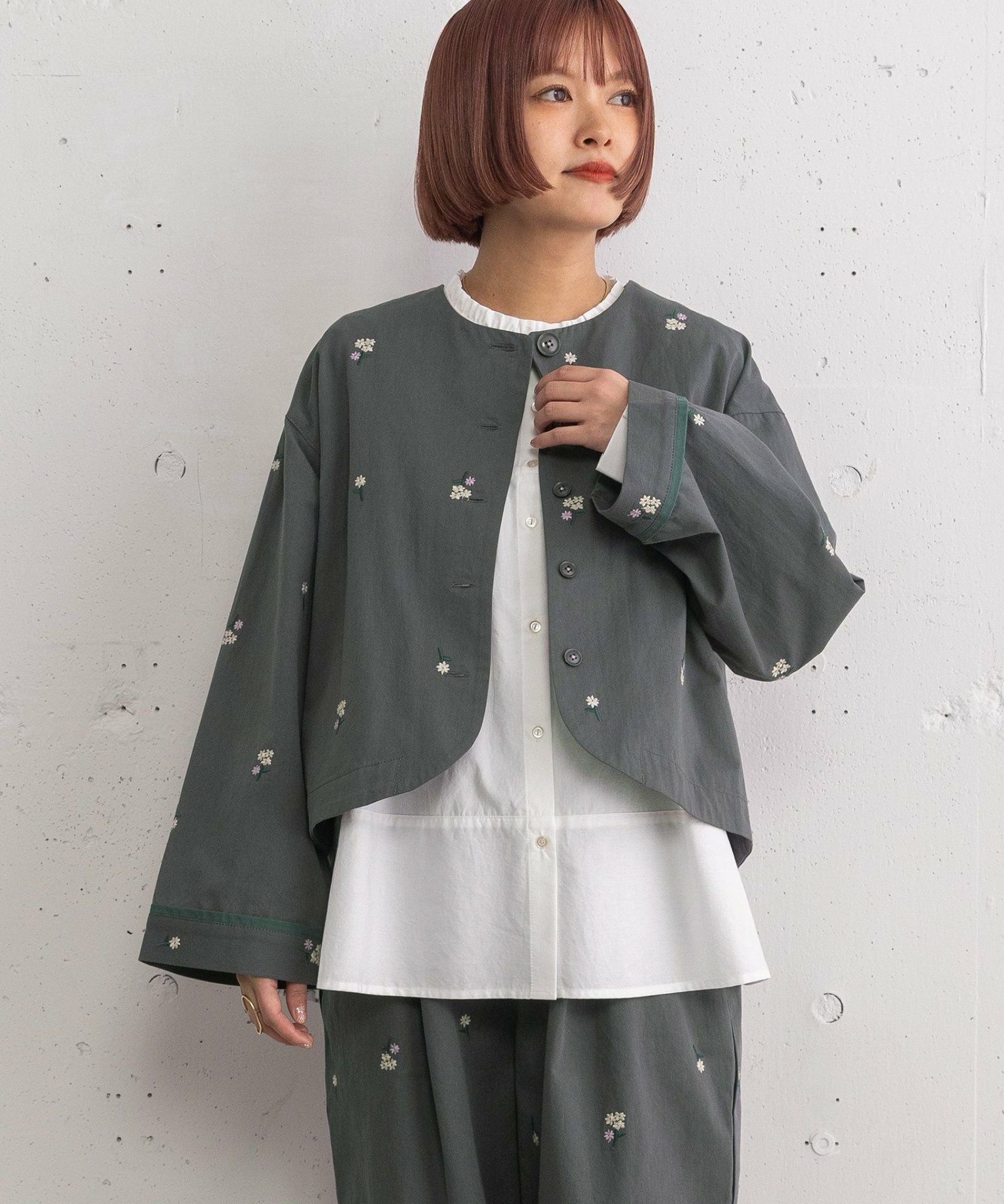 SUMMER SALE】フラワー刺繍クロップドジャケット | COO ONLINE