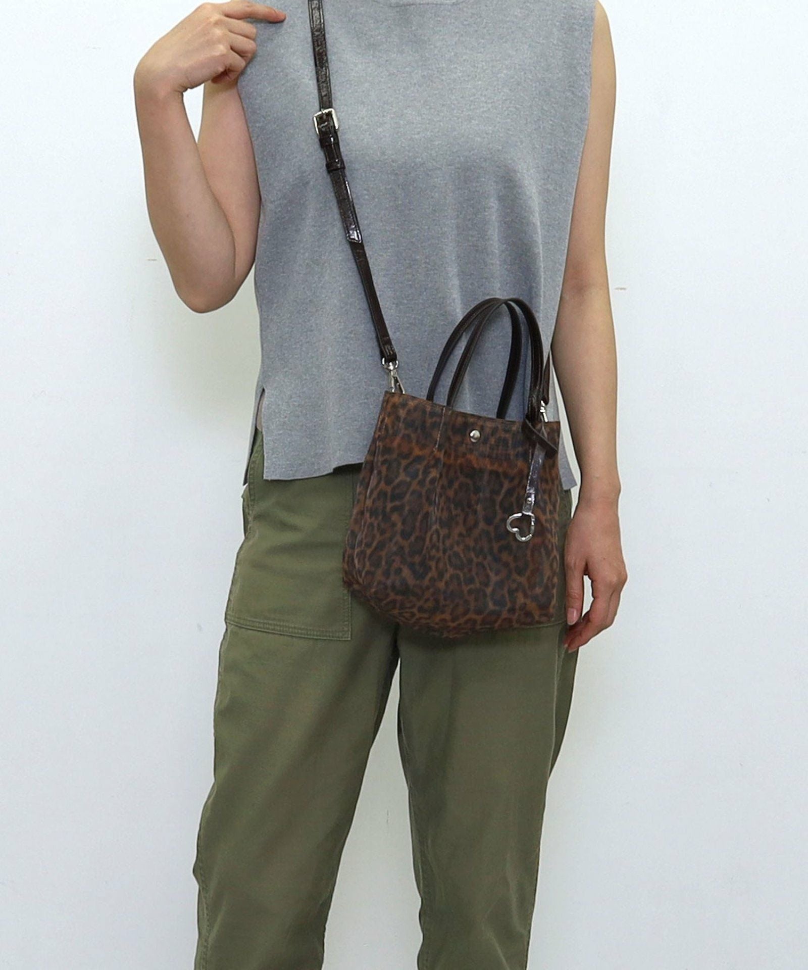 ☆SUMMER SALE☆ヒョウ柄メッシュツマミハンドル2WAYミニトート