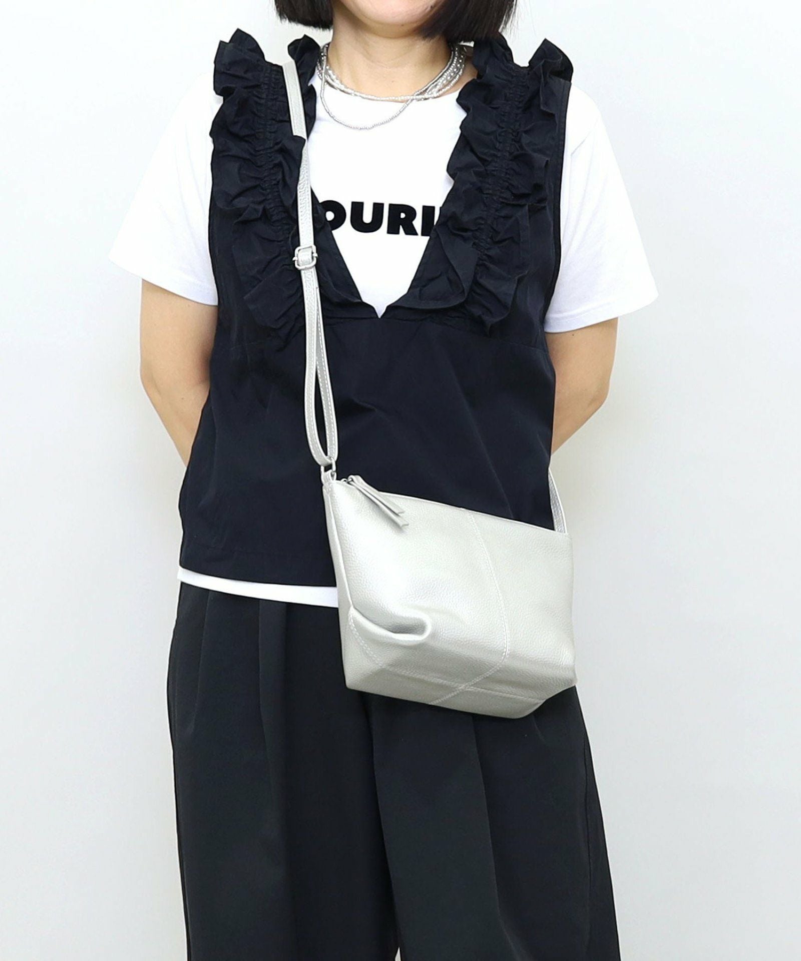 ☆SUMMER SALE☆シュリンクレザー台形ポシェット | COO ONLINE