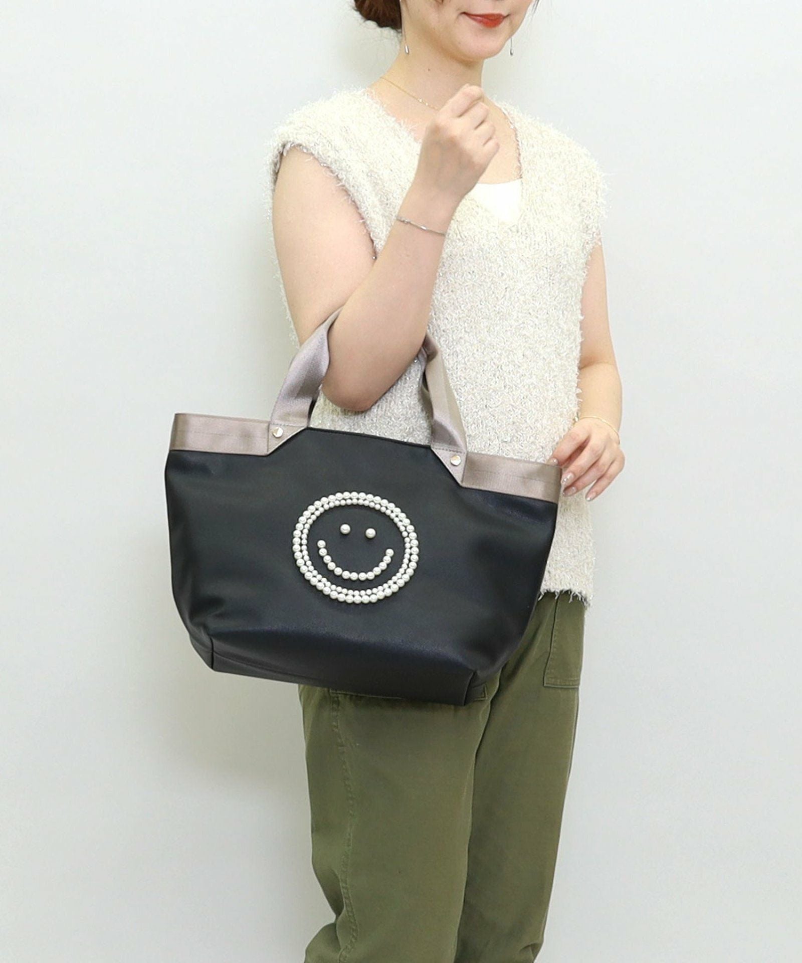 ☆SUMMER SALE☆SMILEY テープハンドルxビーズ刺繍トートバッグ