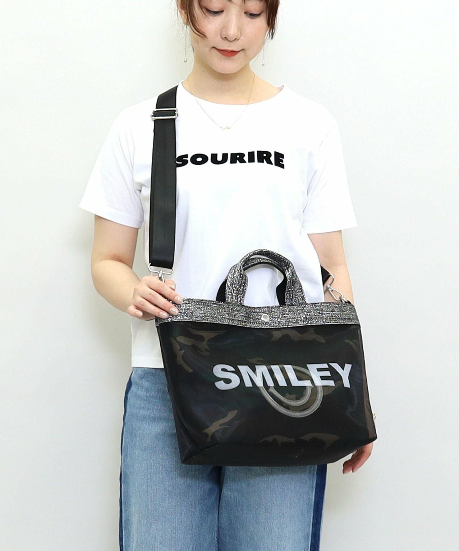 a2580ページ♡⃜ ☆SUMMER SALE☆SMILEY inbag付マルチWAYメッシュトート