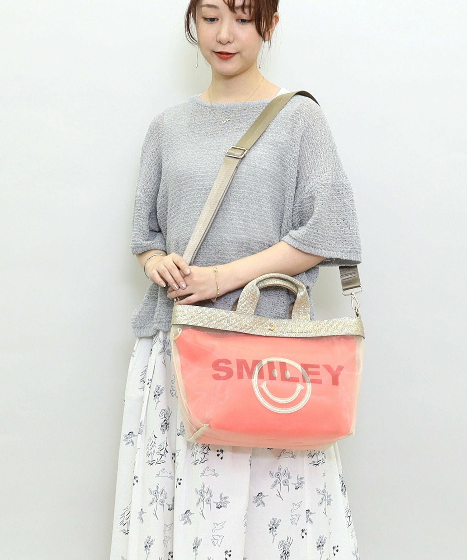 スマイル 様 新色rosy white フラップ付きマチ付きトート OUTLET SALE】 SMILEY inbag付マルチWAYメッシュトート
