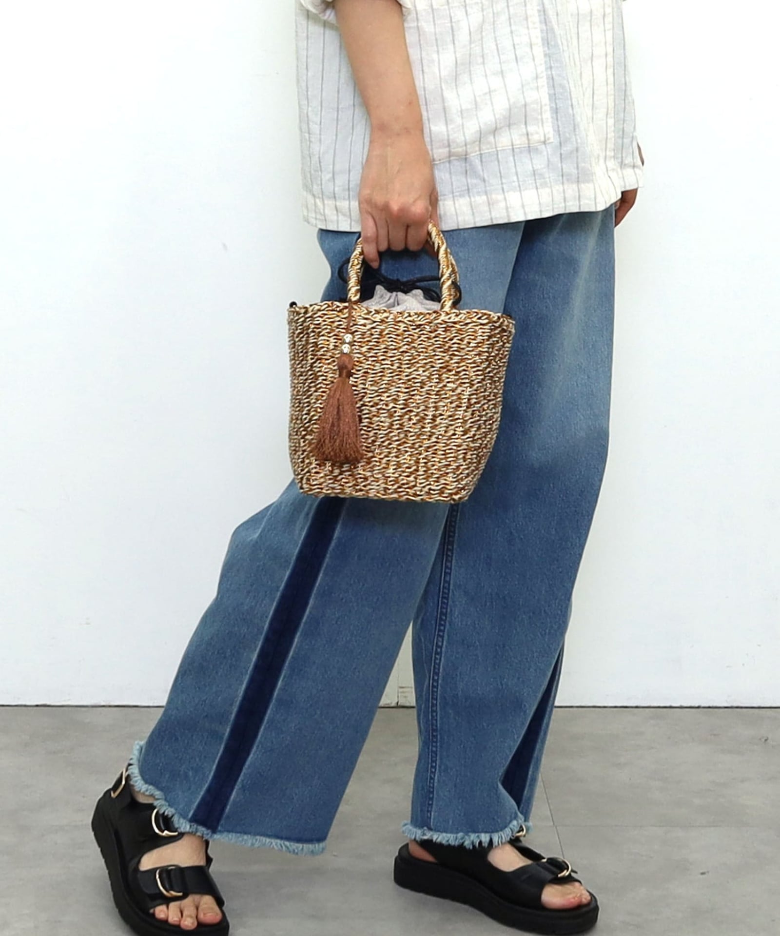 ☆SUMMER SALE☆タッセル付メタリックフィルム2WAYカゴバッグ