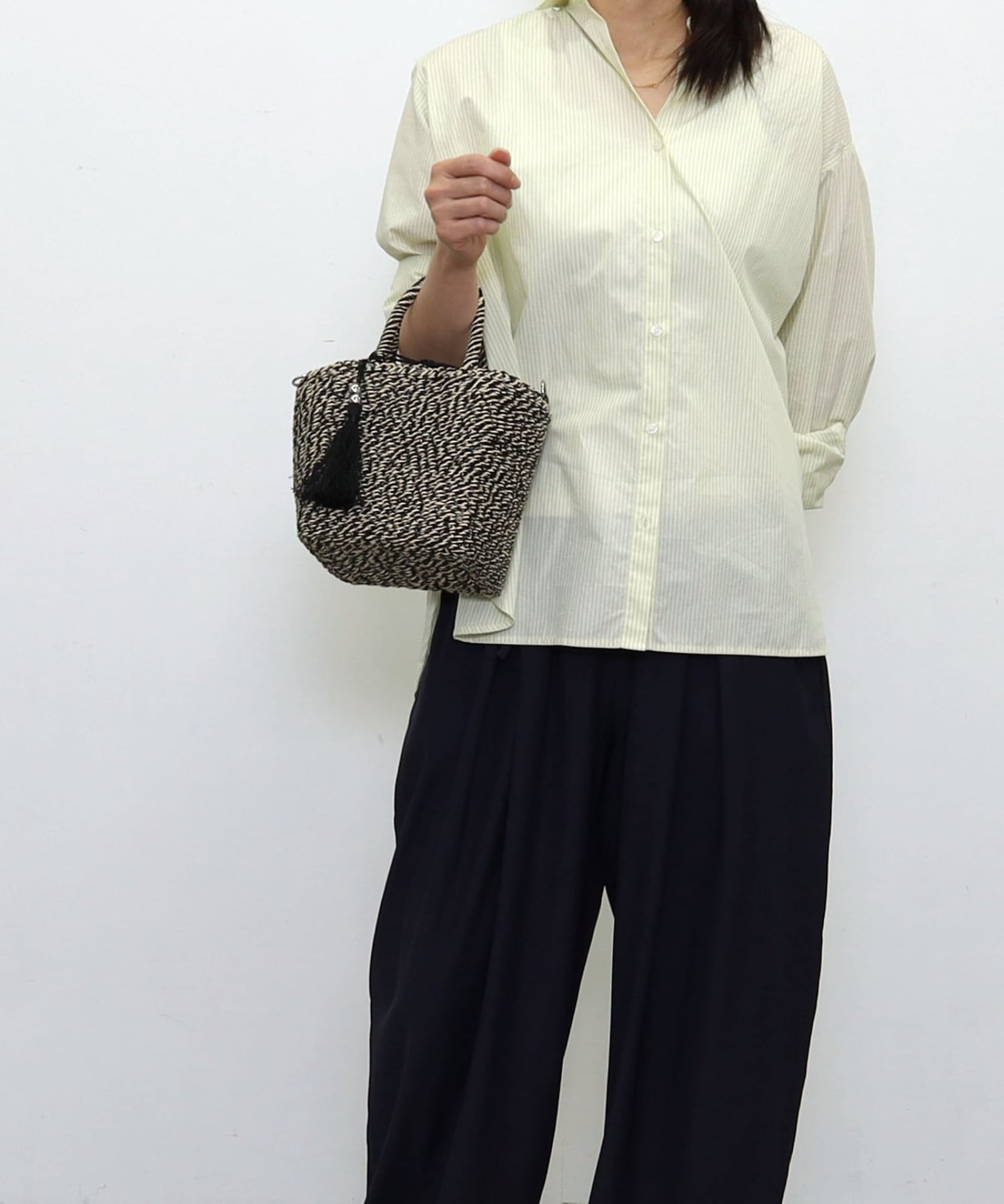 ☆SUMMER SALE☆タッセル付メタリックフィルム2WAYカゴバッグ