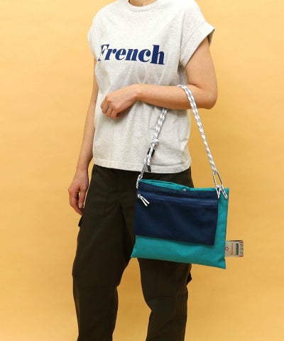 ブルーグリーン