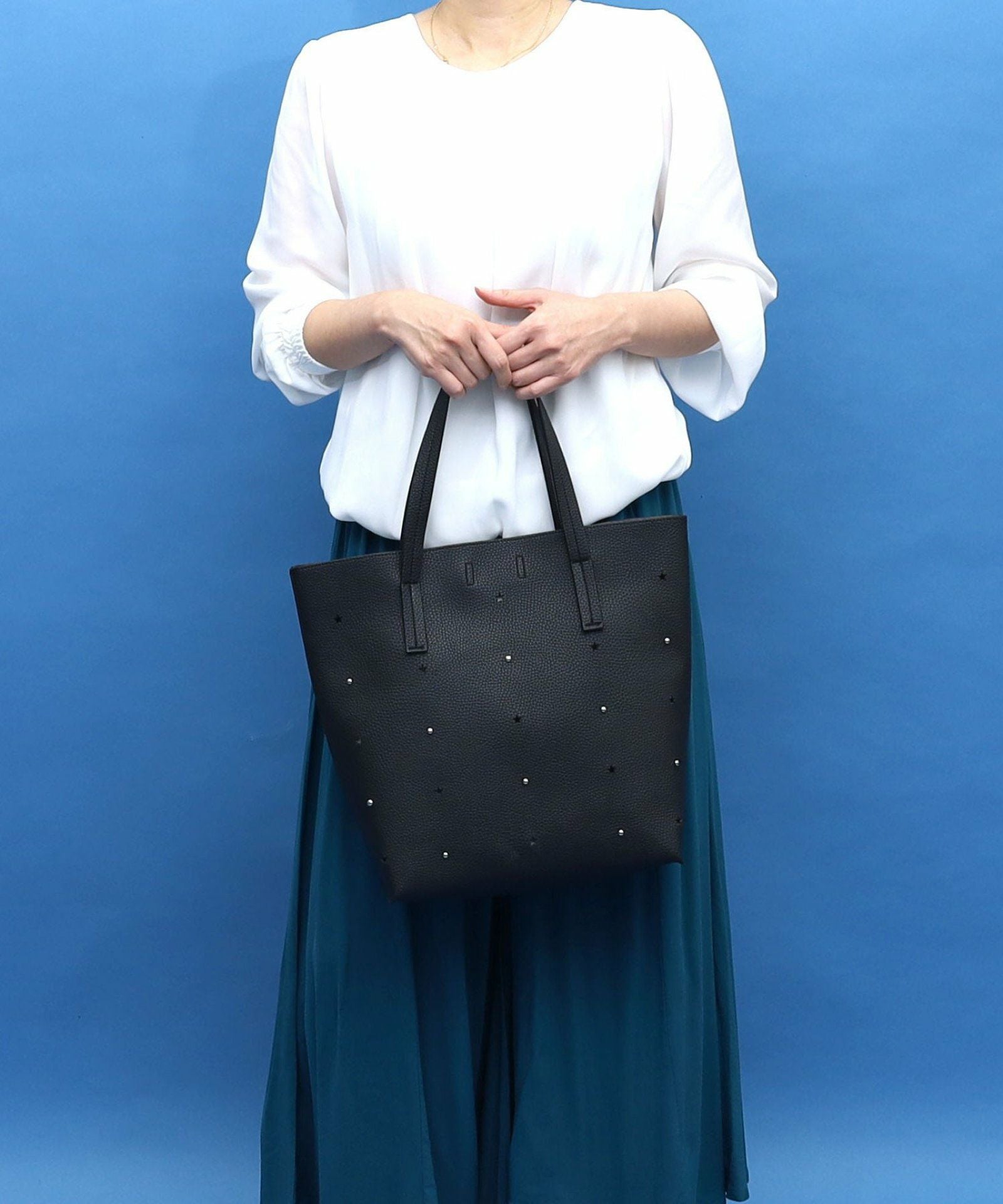 ☆SUMMER SALE☆星柄刺繍フェイクレザートートバッグ／A4対応 | COO