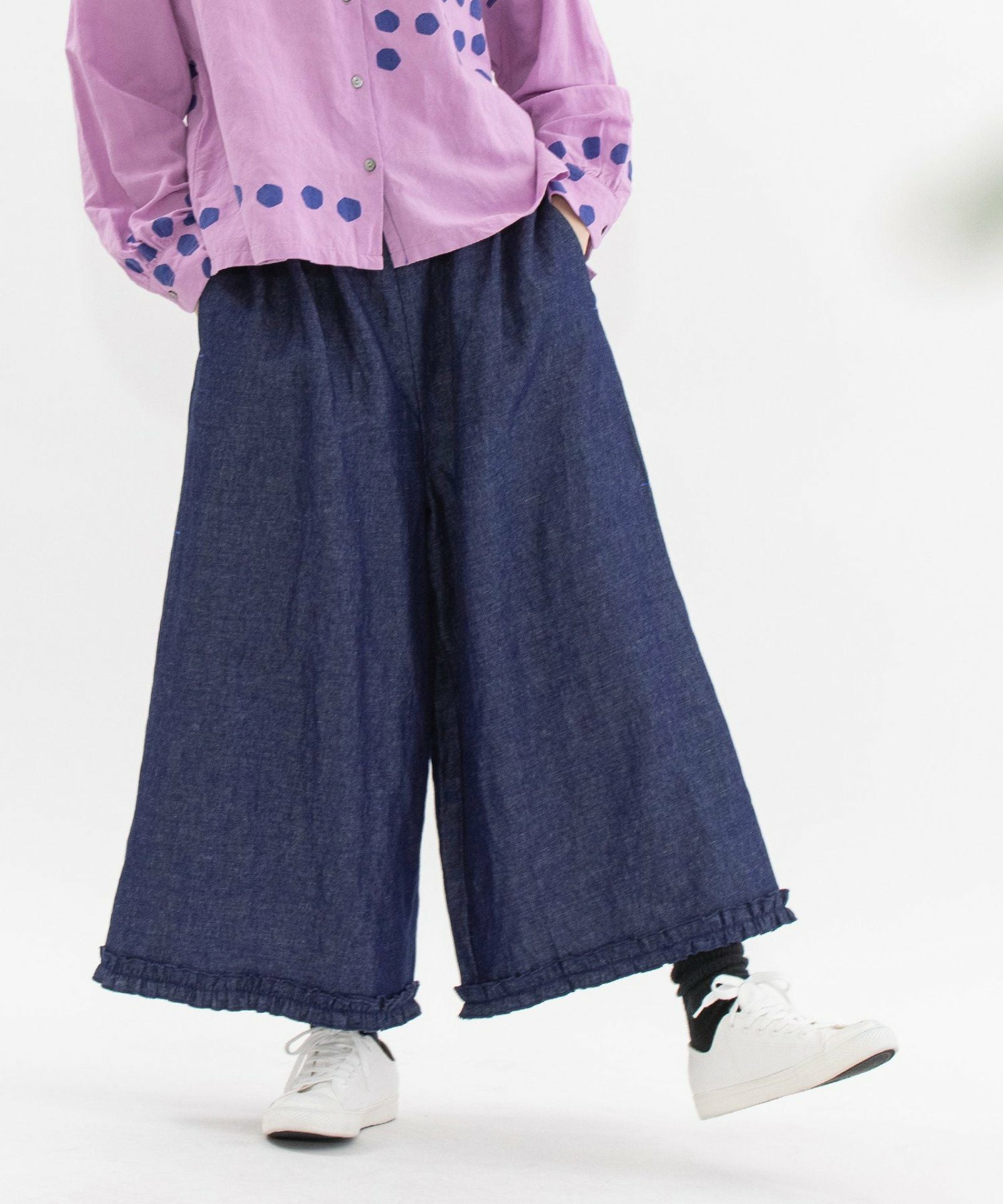PRE SALE＞cornet裾フリルクロップドパンツ | COO ONLINE