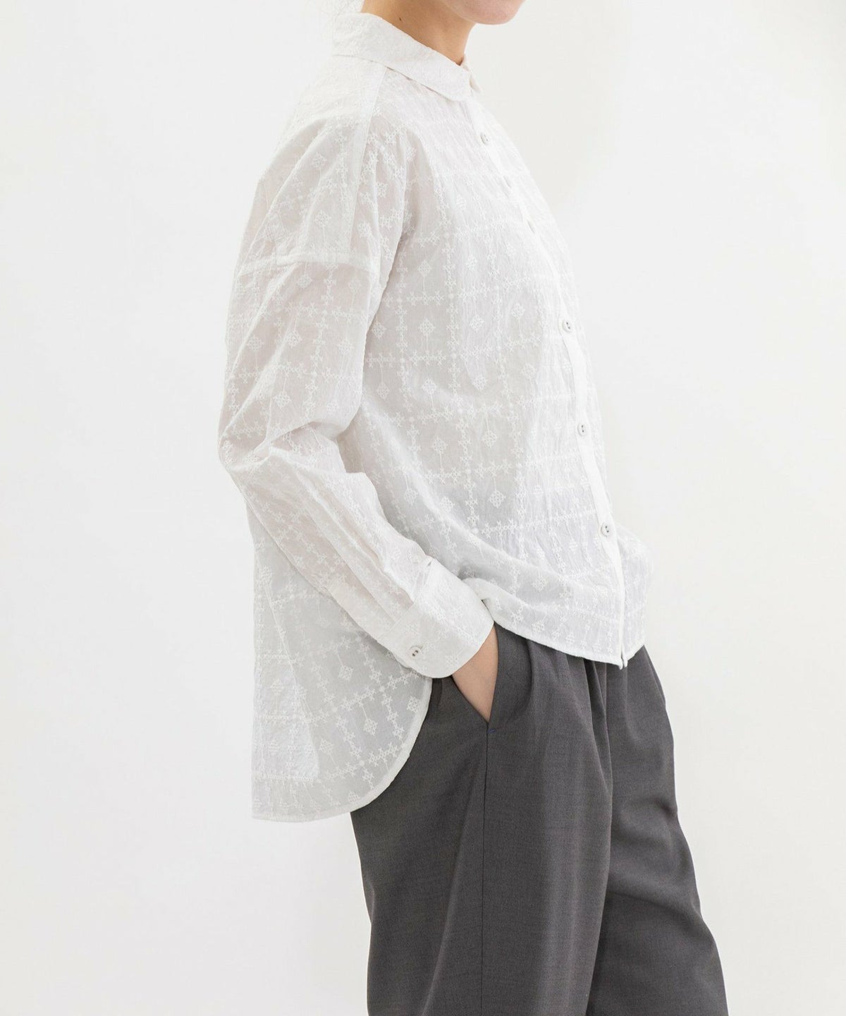 モデル身長：167cm（クロスステッチ）