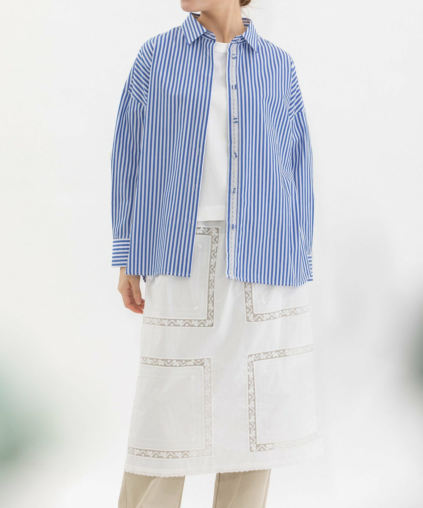 PRE SALE＞ロンドンストライプbackスワン刺繍シャツ | COO ONLINE