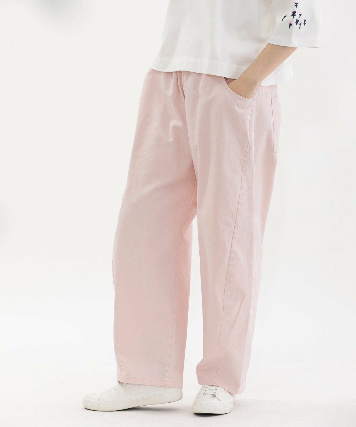 モデル身長：167cm（サイズM）