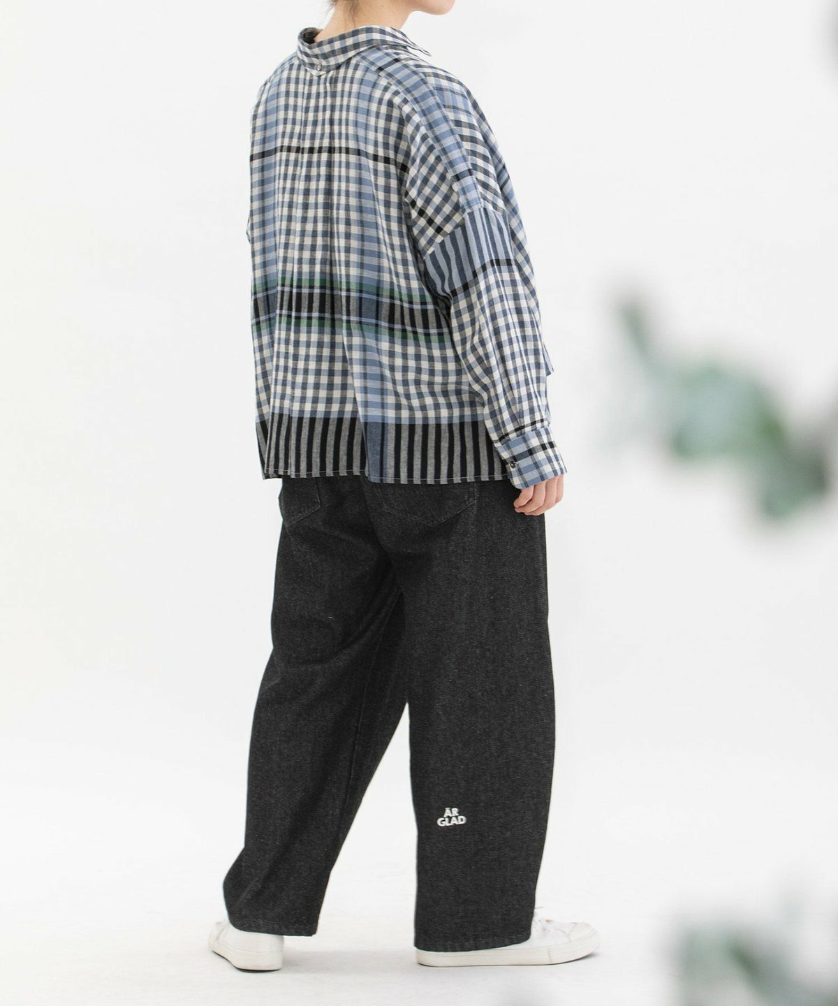 モデル身長：160cm（サイズM）