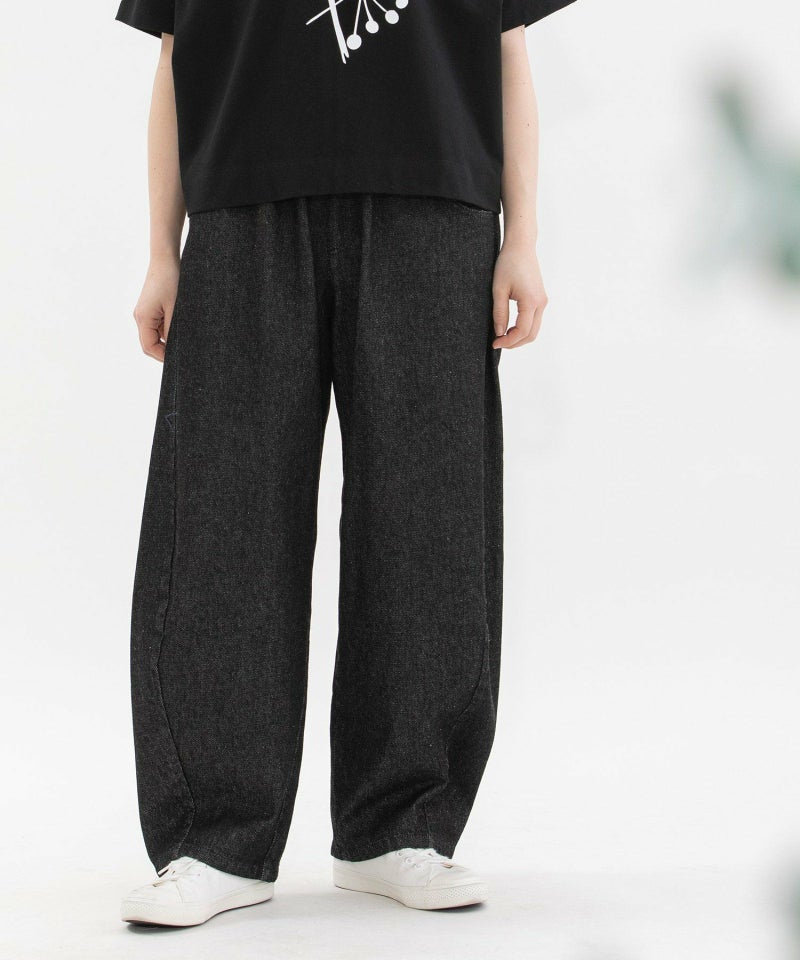 モデル身長：160cm（サイズM）