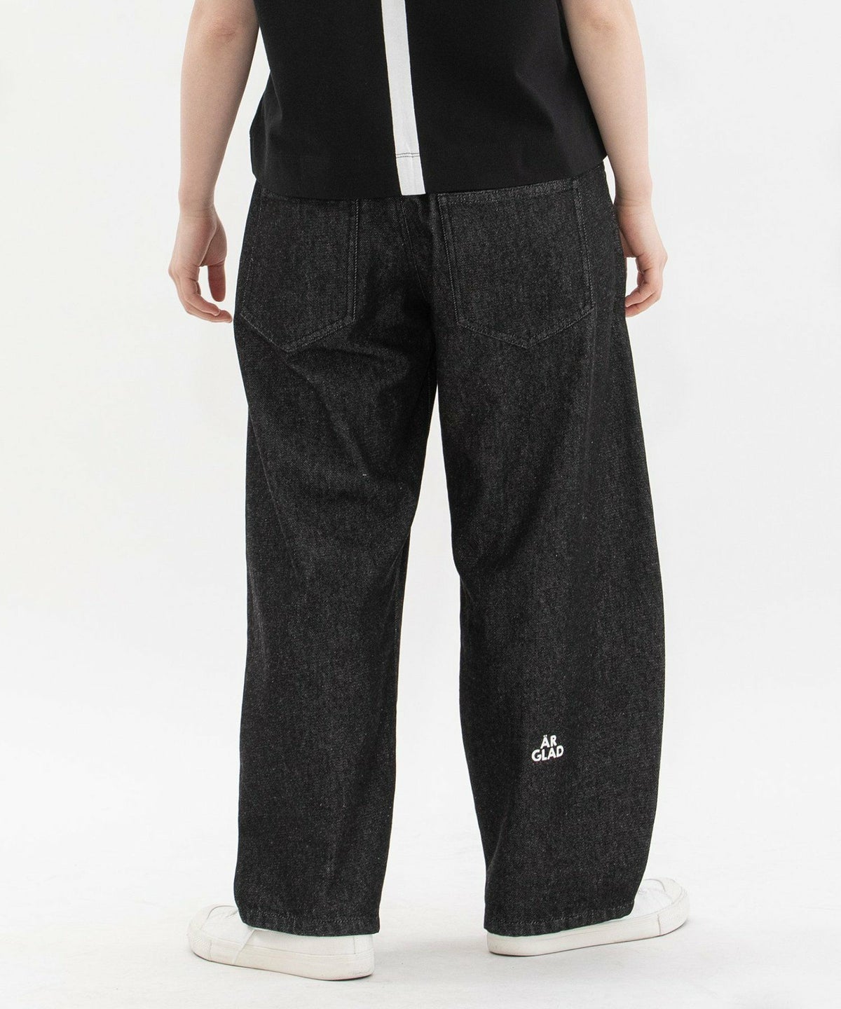 モデル身長：160cm（サイズM）