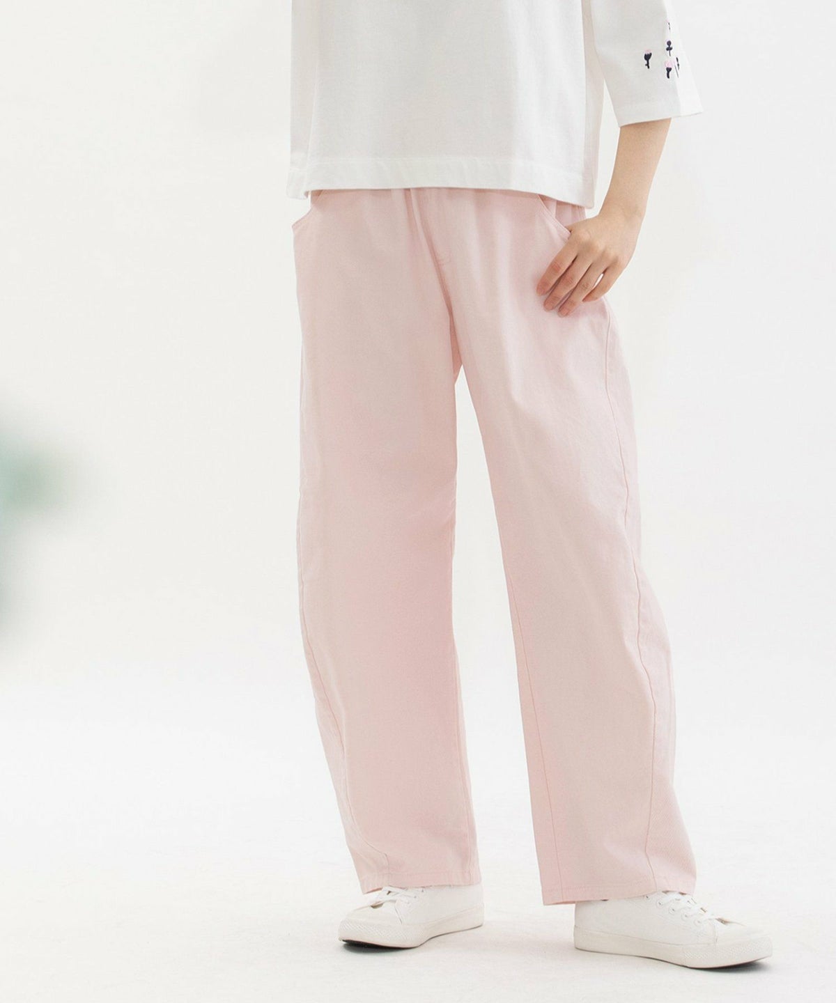 モデル身長：167cm（サイズM）