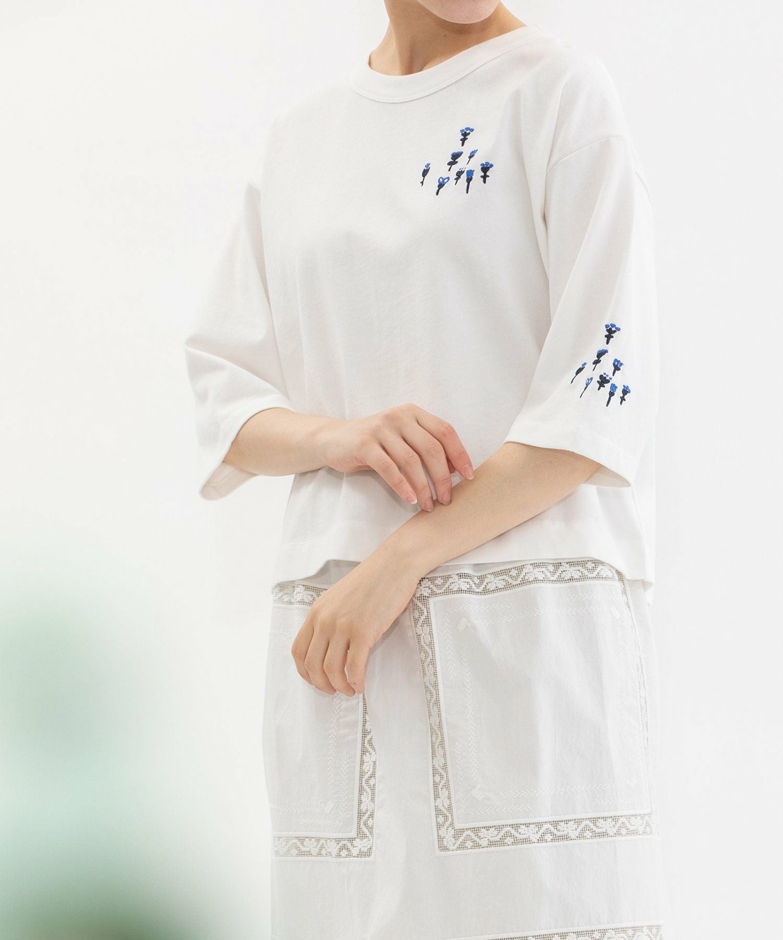 SPECIAL PRICE】USコットンフラワー刺繍5分袖Tシャツ | COO ONLINE