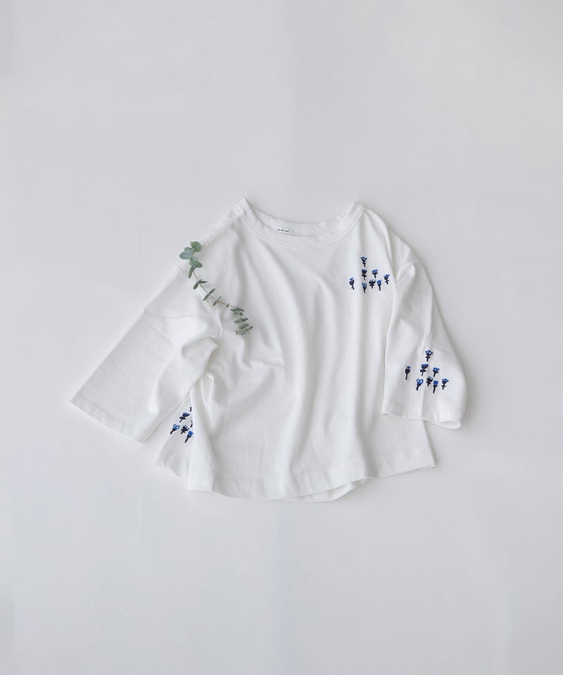 オフホワイト×ブルー