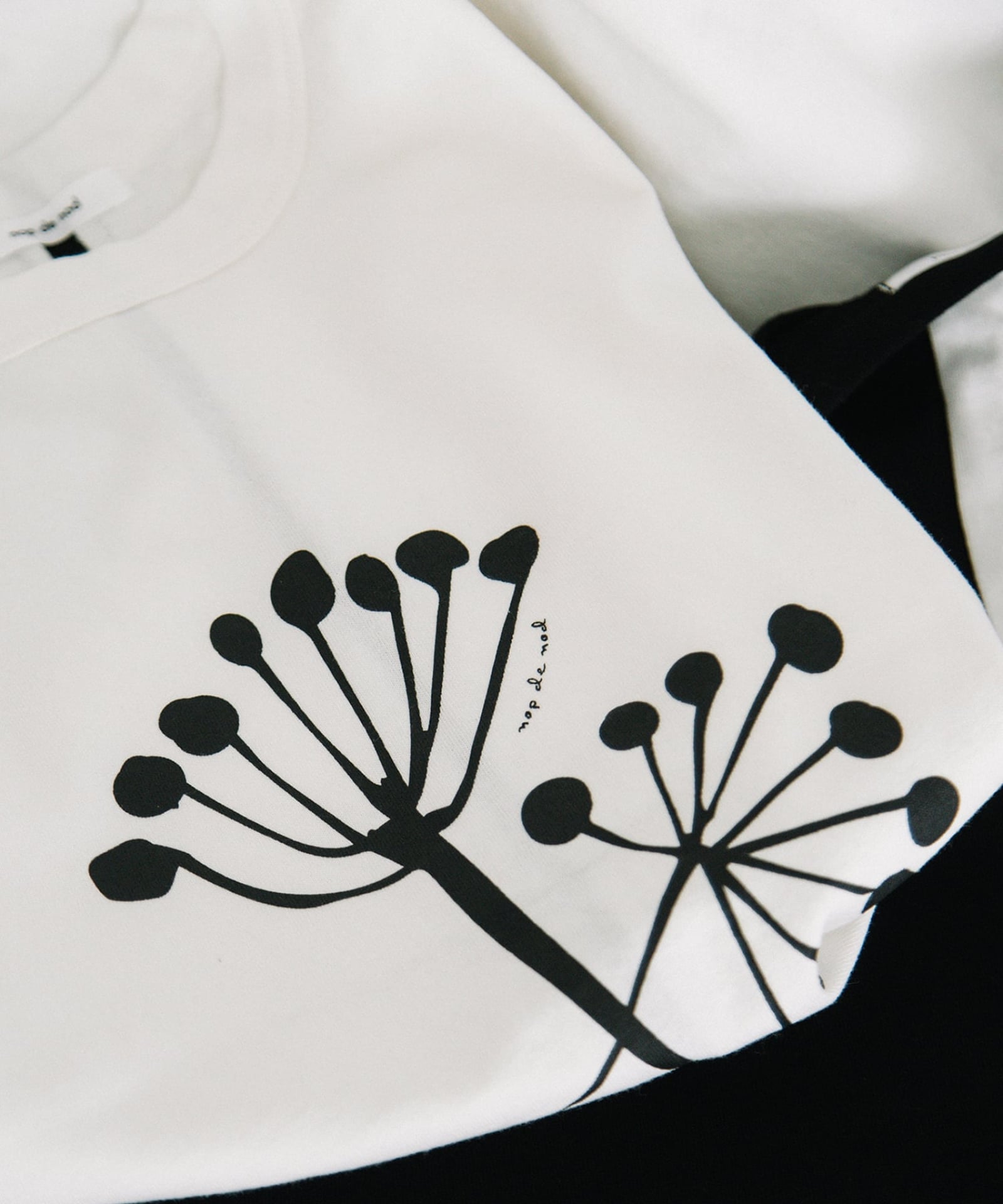 Cloche USコットンkukkaプリントTシャツ | COO ONLINE