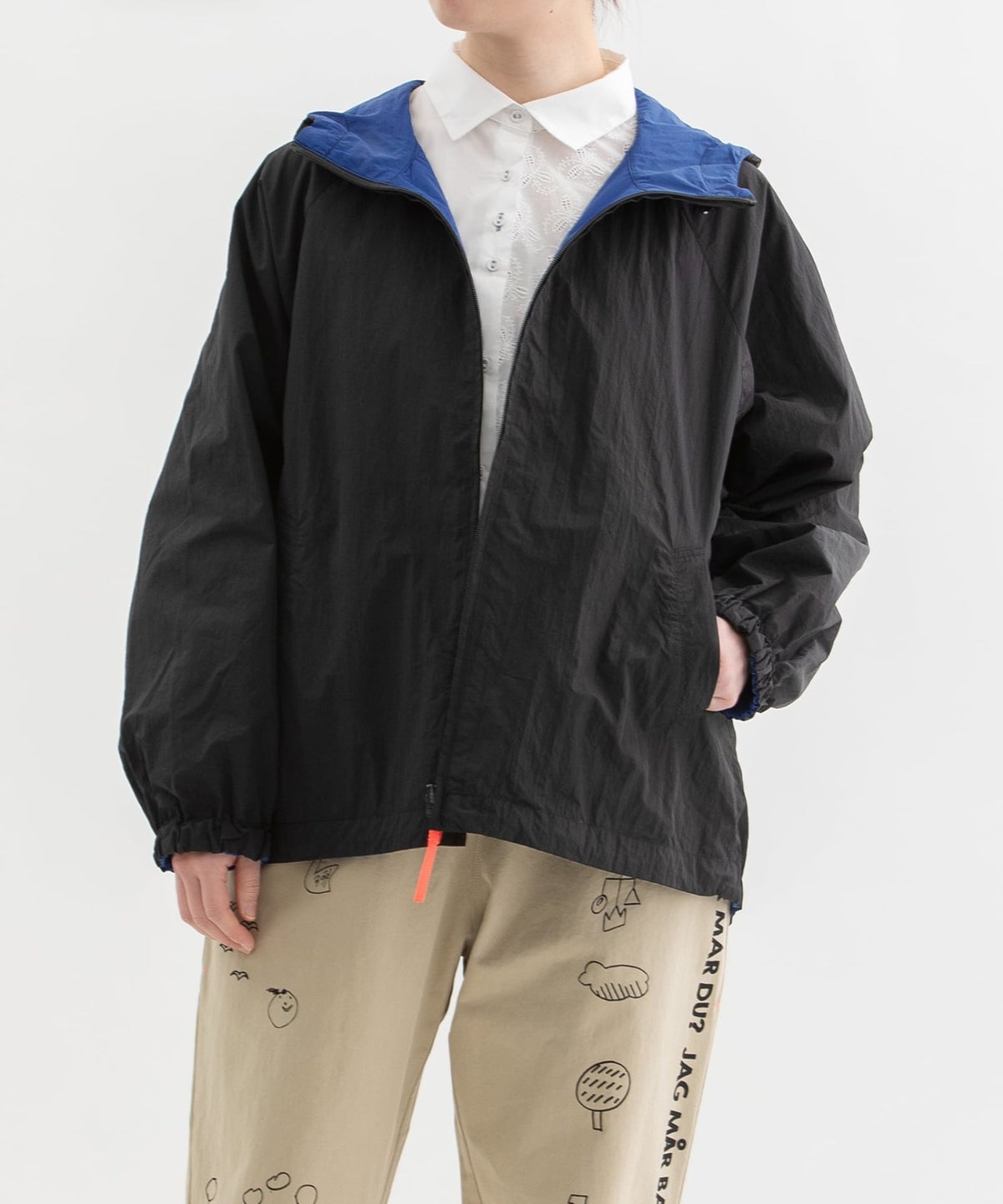 モデル身長：160cm（ブラック：オモテ面）