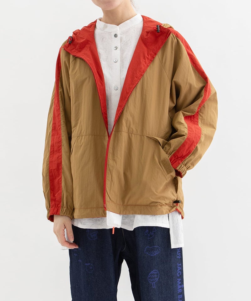 モデル身長：167cm（レッド：ウラ面）