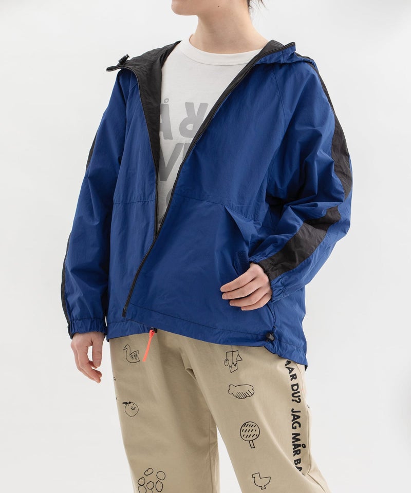 モデル身長：160cm（ブラック：ウラ面）