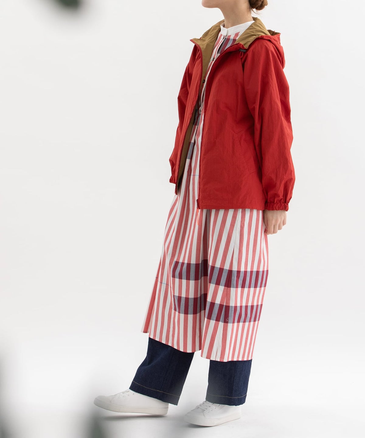 モデル身長：167cm（レッド：オモテ面）