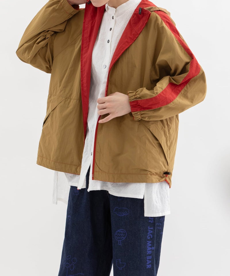 モデル身長：167cm（レッド：ウラ面）