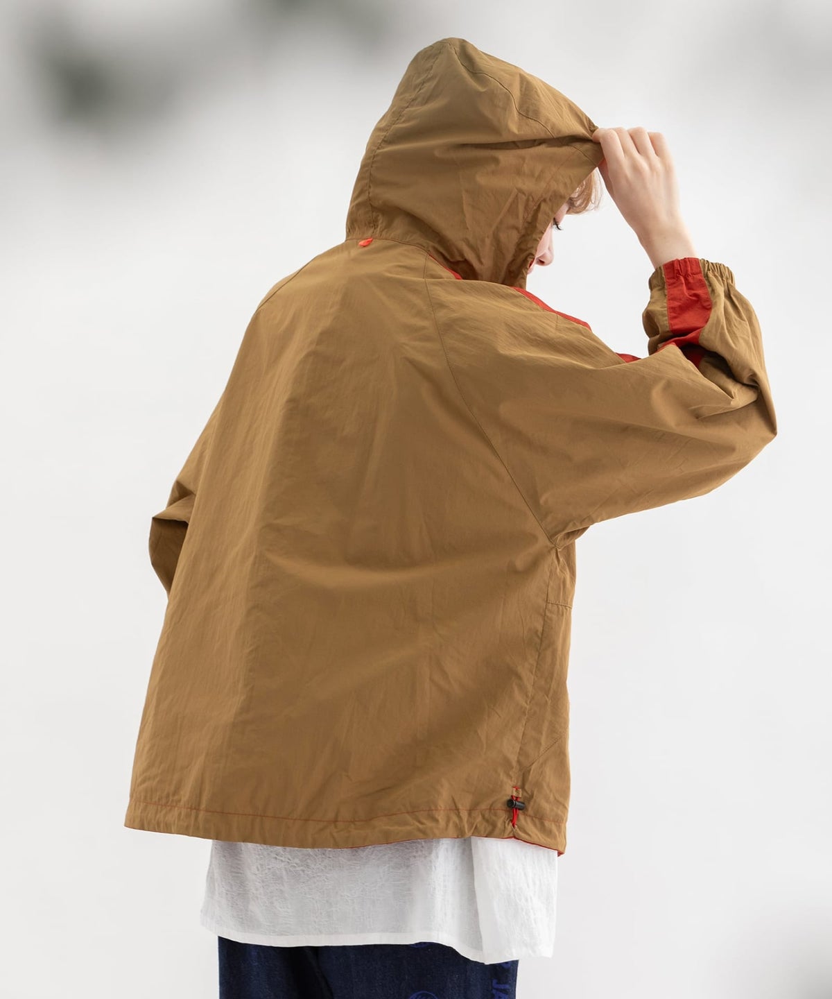 モデル身長：167cm（レッド：ウラ面）