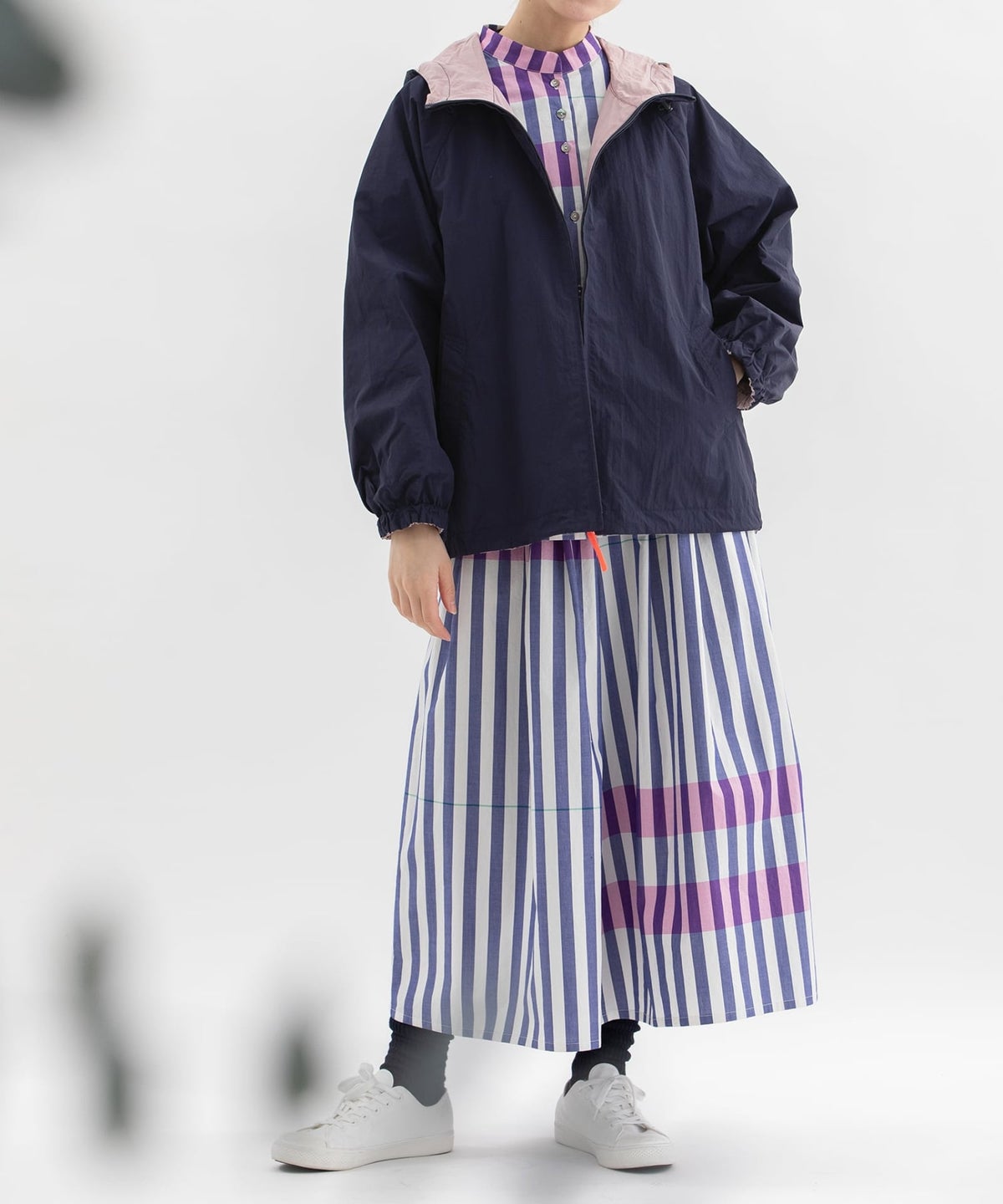 モデル身長：160cm（ネイビー：オモテ面）