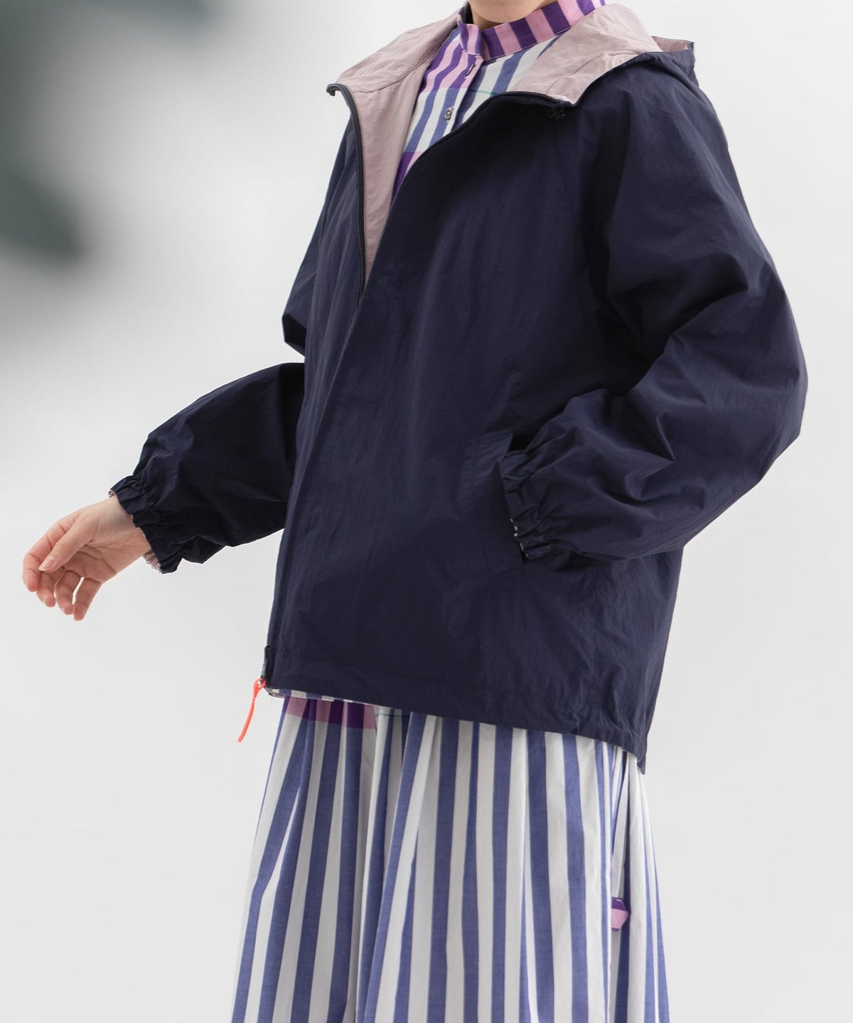 モデル身長：160cm（ネイビー：オモテ面）