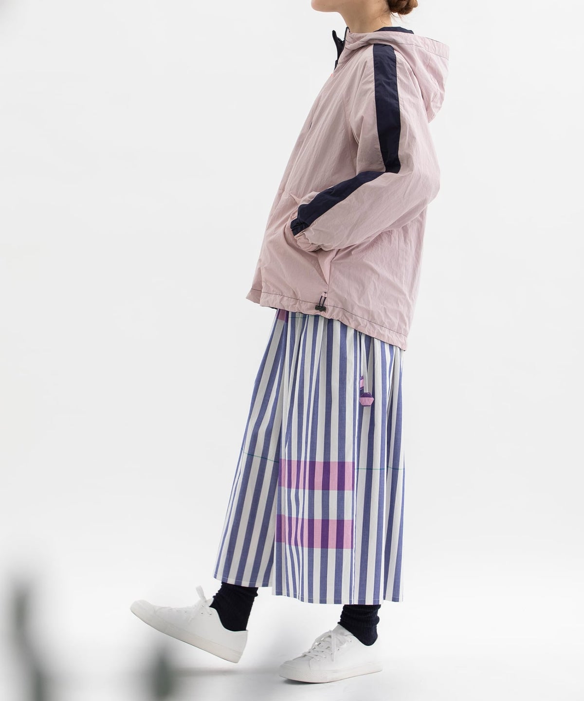 モデル身長：160cm（ネイビー：ウラ面）