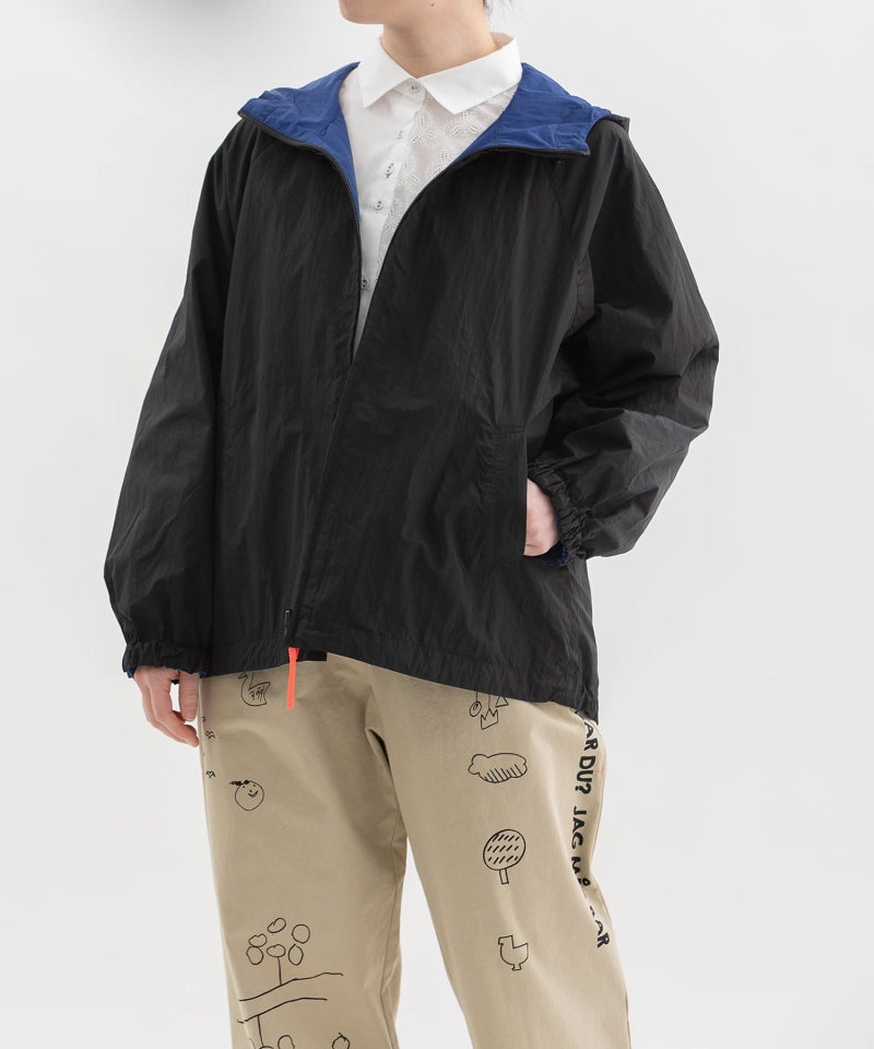 モデル身長：160cm（ブラック：オモテ面）