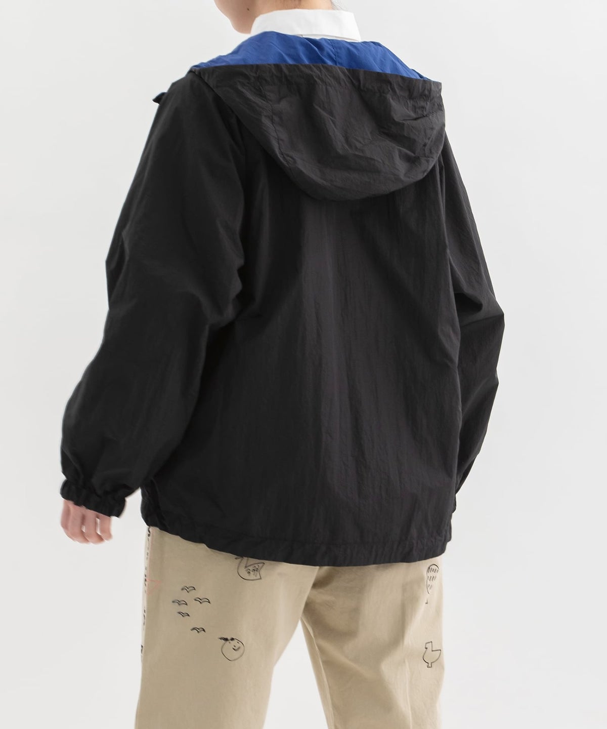 モデル身長：160cm（ブラック：オモテ面）