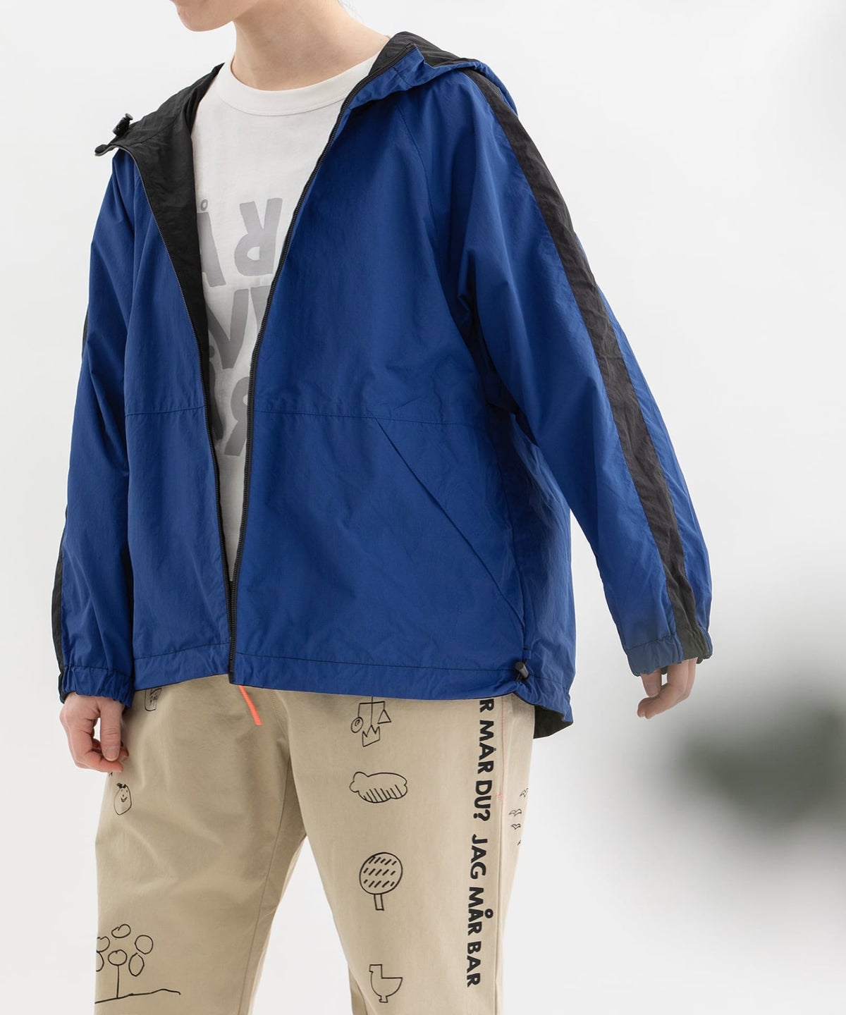 モデル身長：160cm（ブラック：ウラ面）