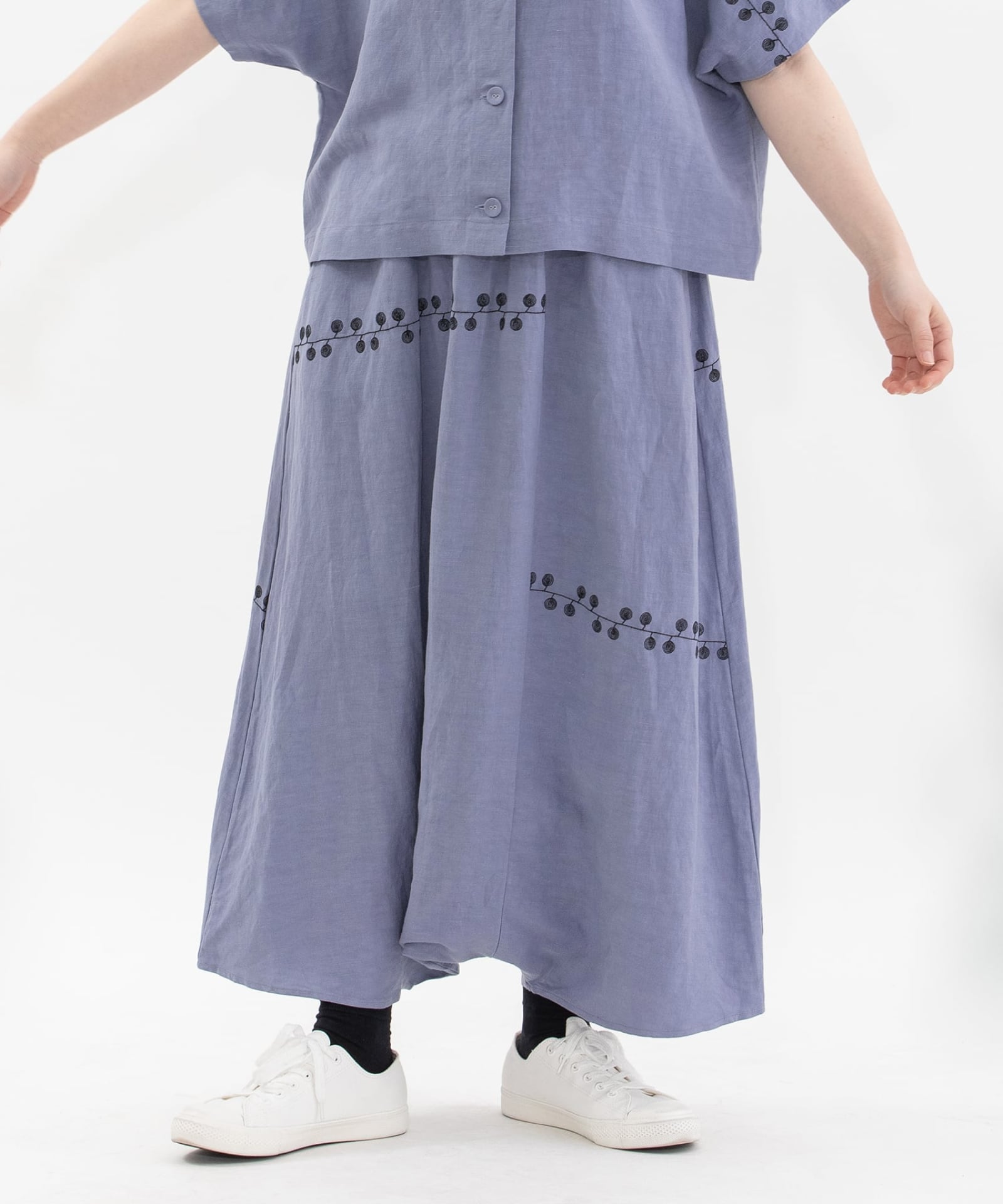 リネンレーヨンライン刺繍サルエルパンツ | COO ONLINE