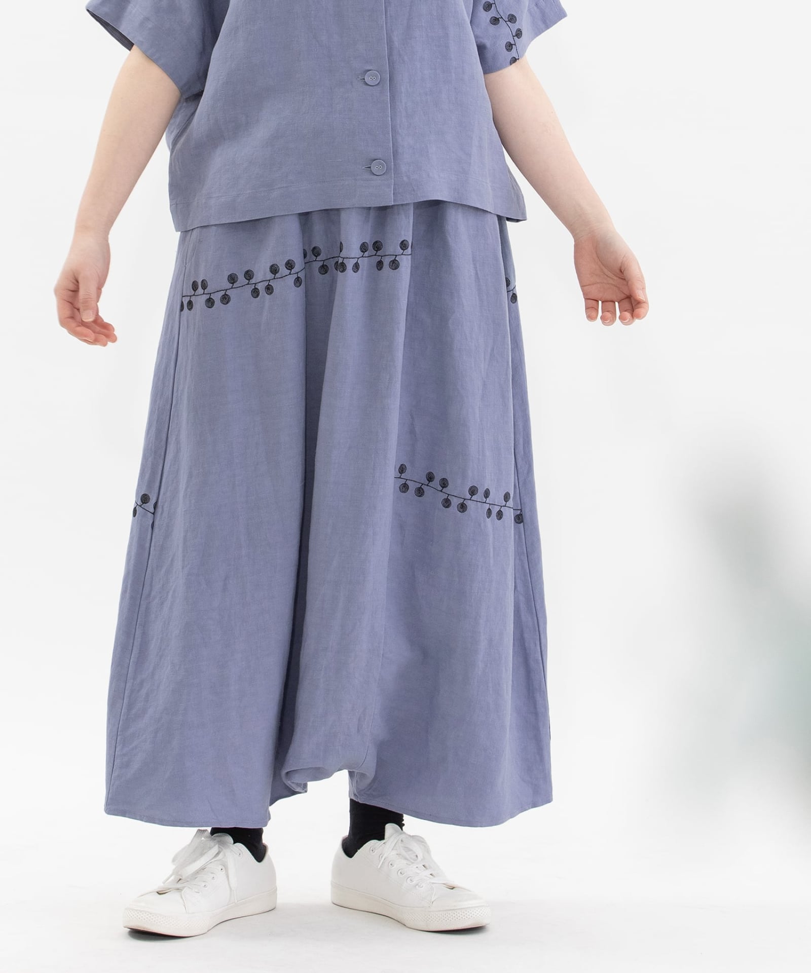 リネンレーヨンライン刺繍サルエルパンツ | COO ONLINE