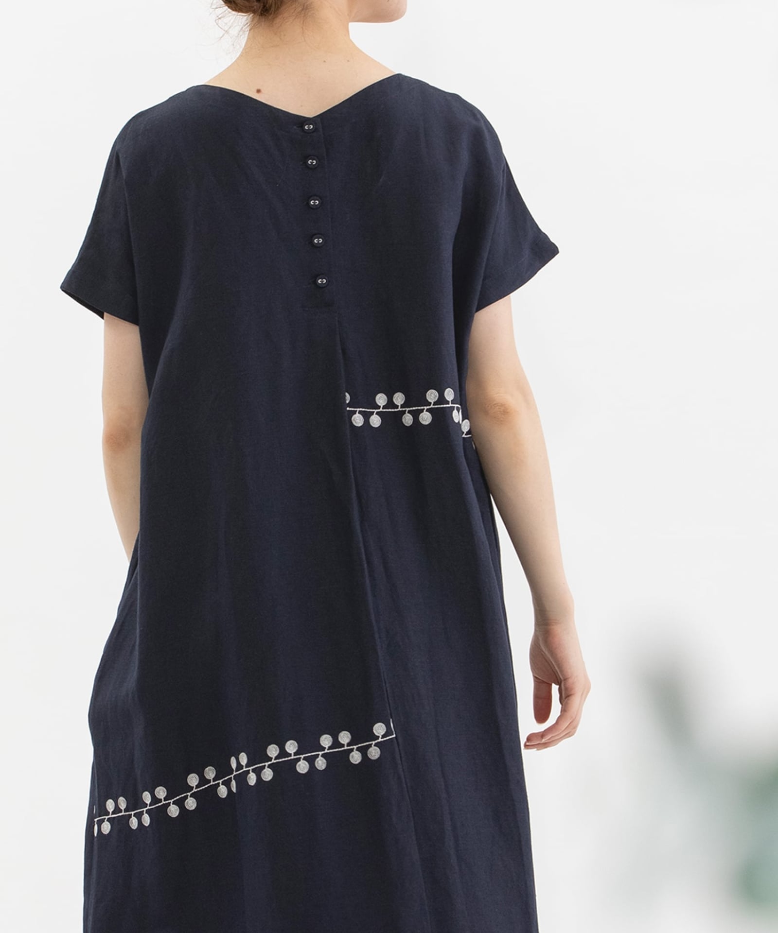 SUMMER SALE】リネンレーヨンライン刺繍2wayワンピース | COO ONLINE