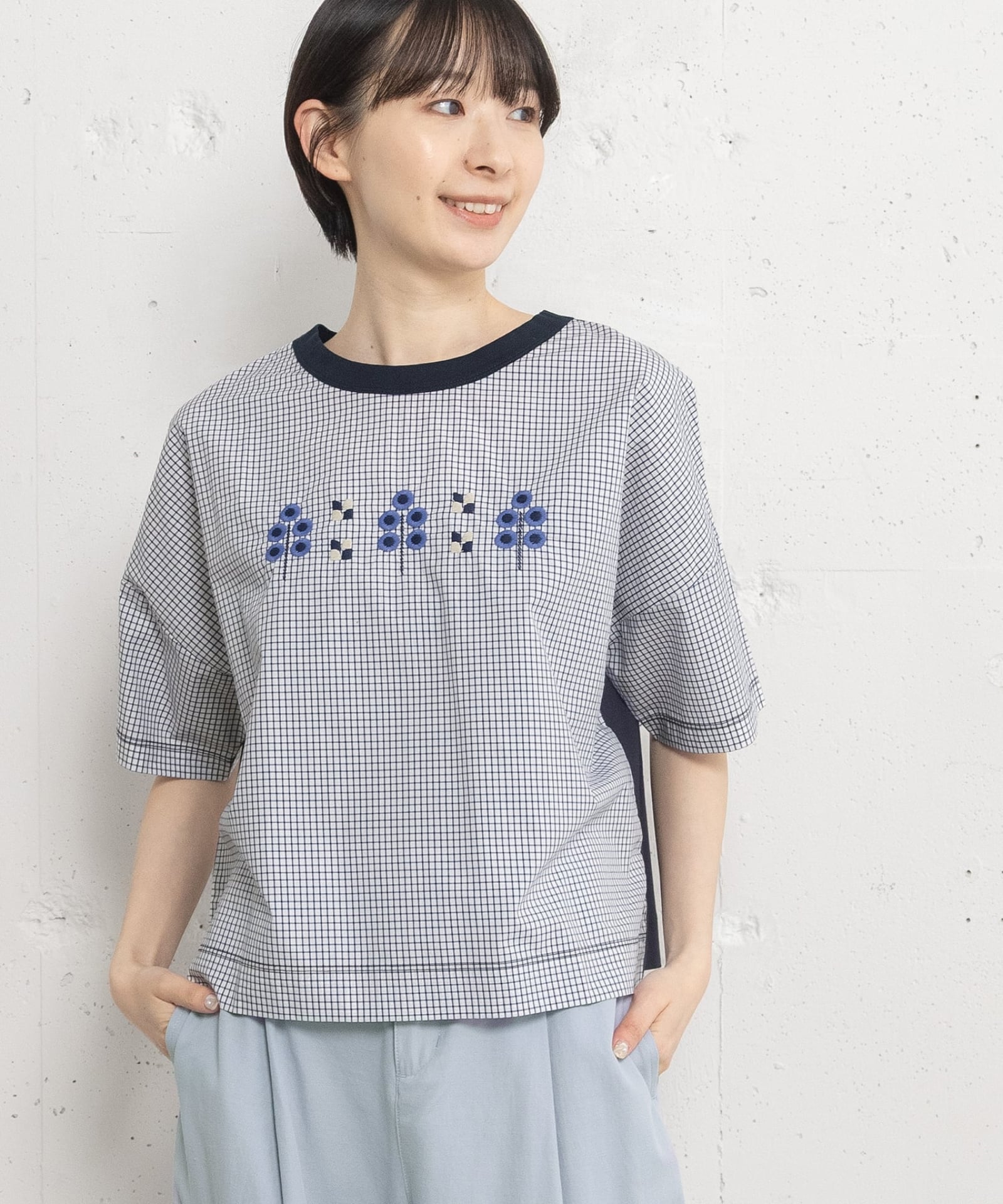 MORE PRICE DOWN】布帛使いサークルツリー刺繍Tee | COO ONLINE