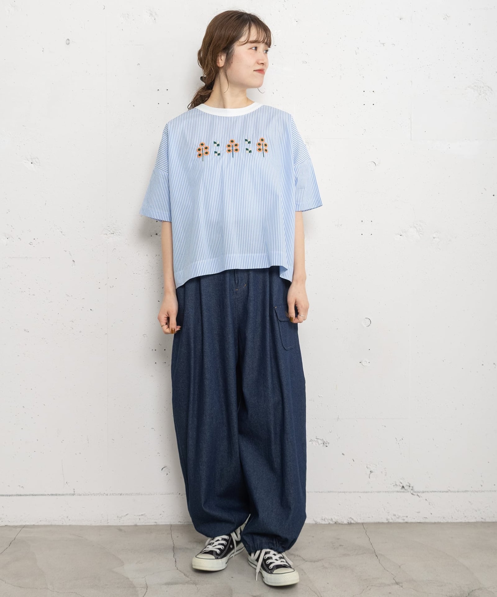 MORE PRICE DOWN】布帛使いサークルツリー刺繍Tee | COO ONLINE