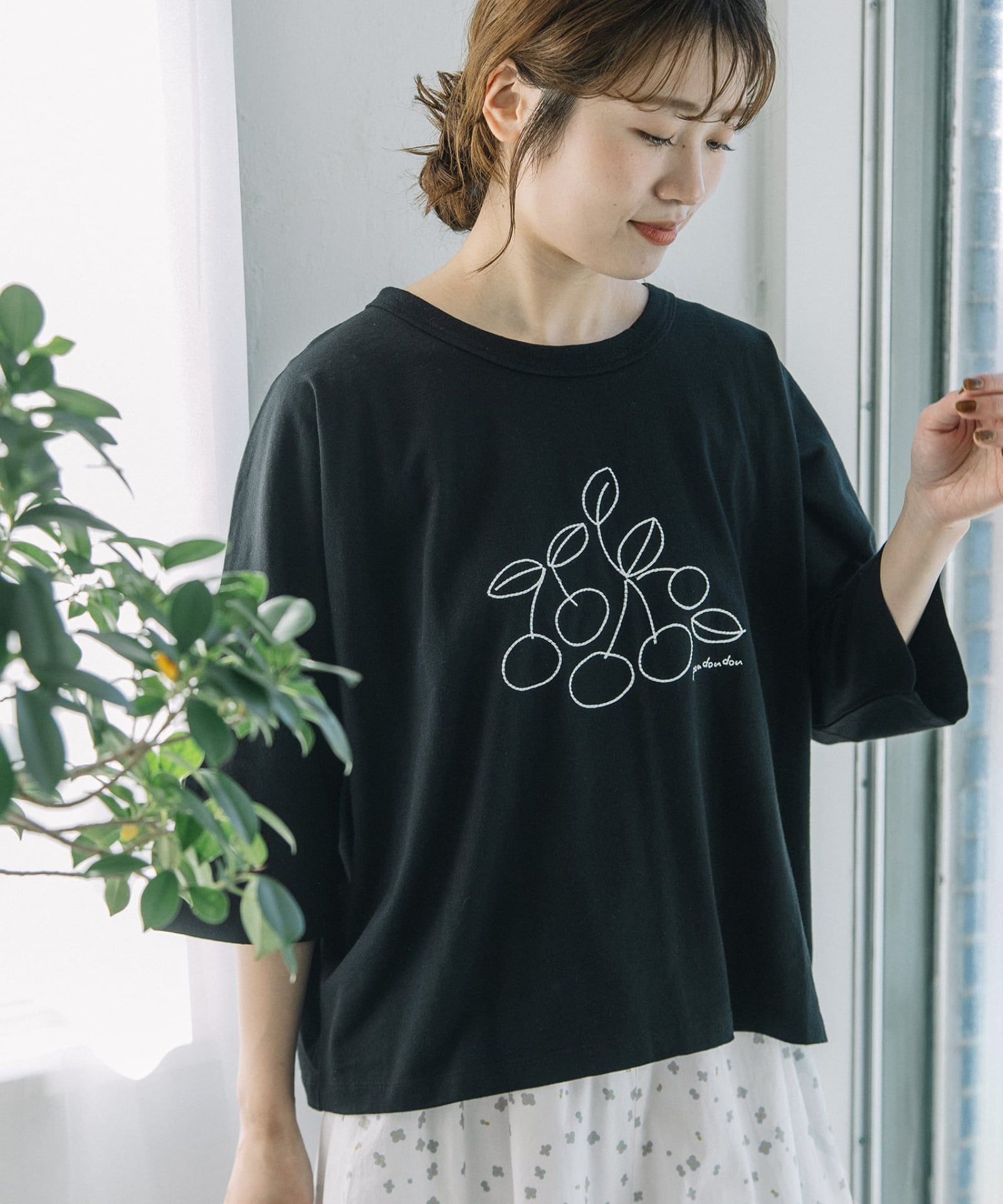 ベリー刺繍ドルマントップス | COO ONLINE