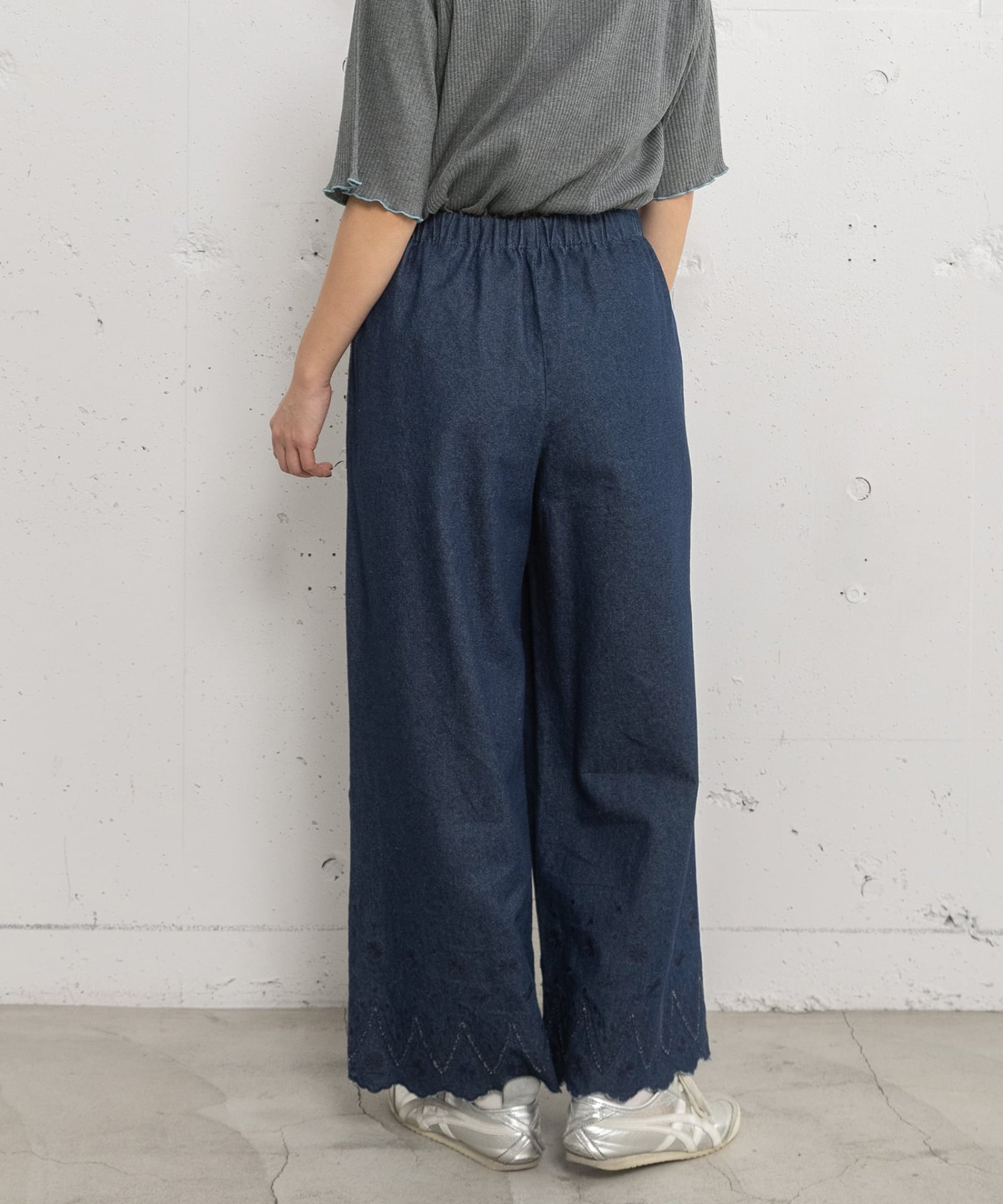 SUMMER SALE】裾スカラップバード刺繍パンツ | COO ONLINE