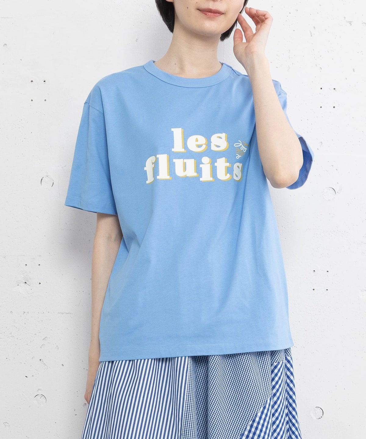 ブルー