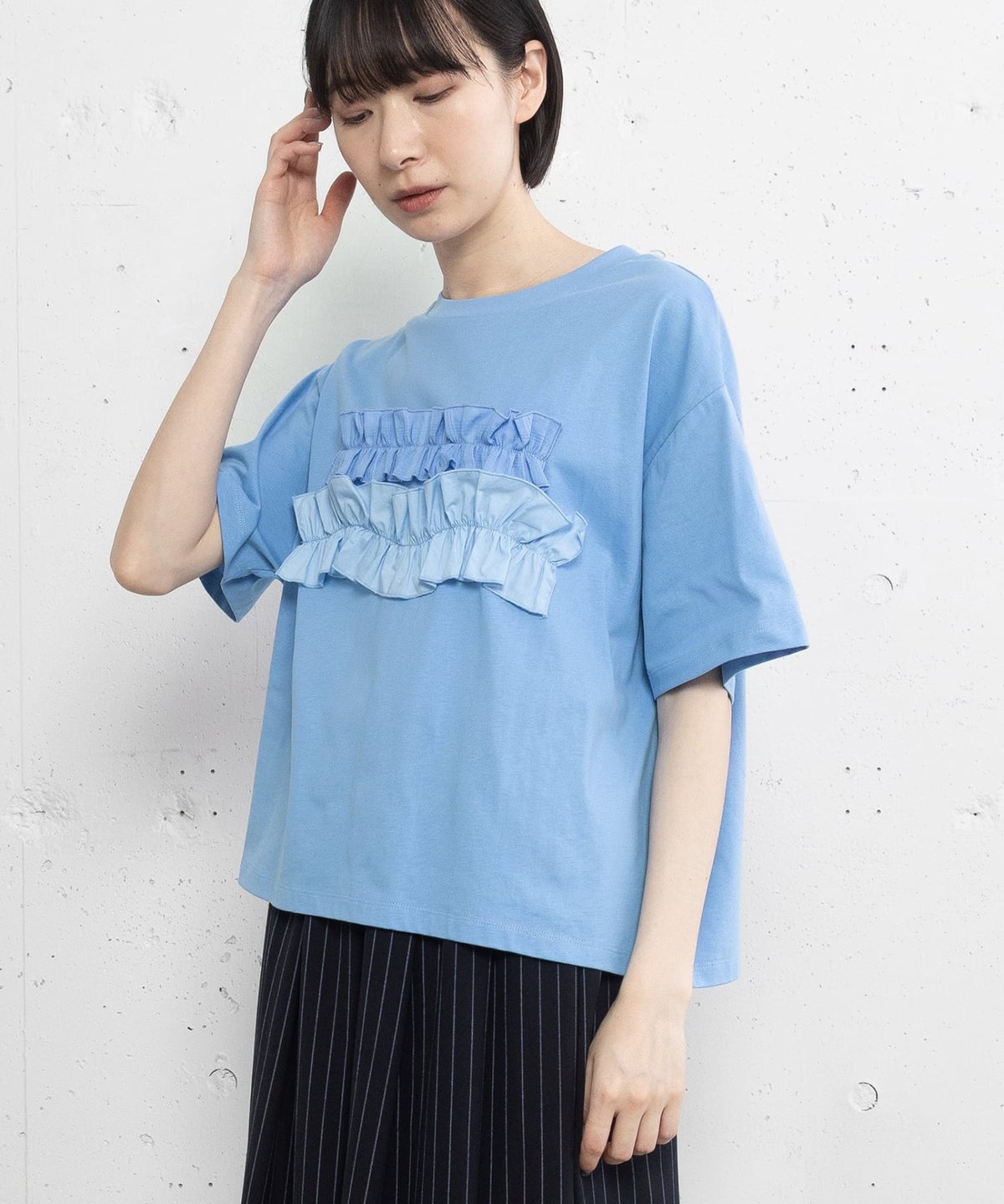 ブルー